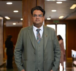 ashish kumar agarwal front image